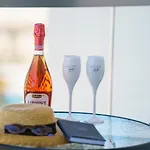 아파트 The Queens Infinity Pool&spa Mamaia Nord Năvodari