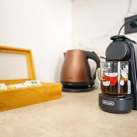 The Queen Infinity Pool&spa Mamaia Nord Năvodari